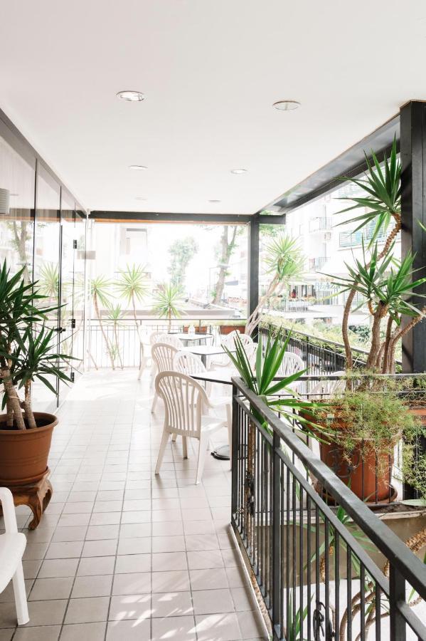 Hotel Arlino Rimini Kültér fotó