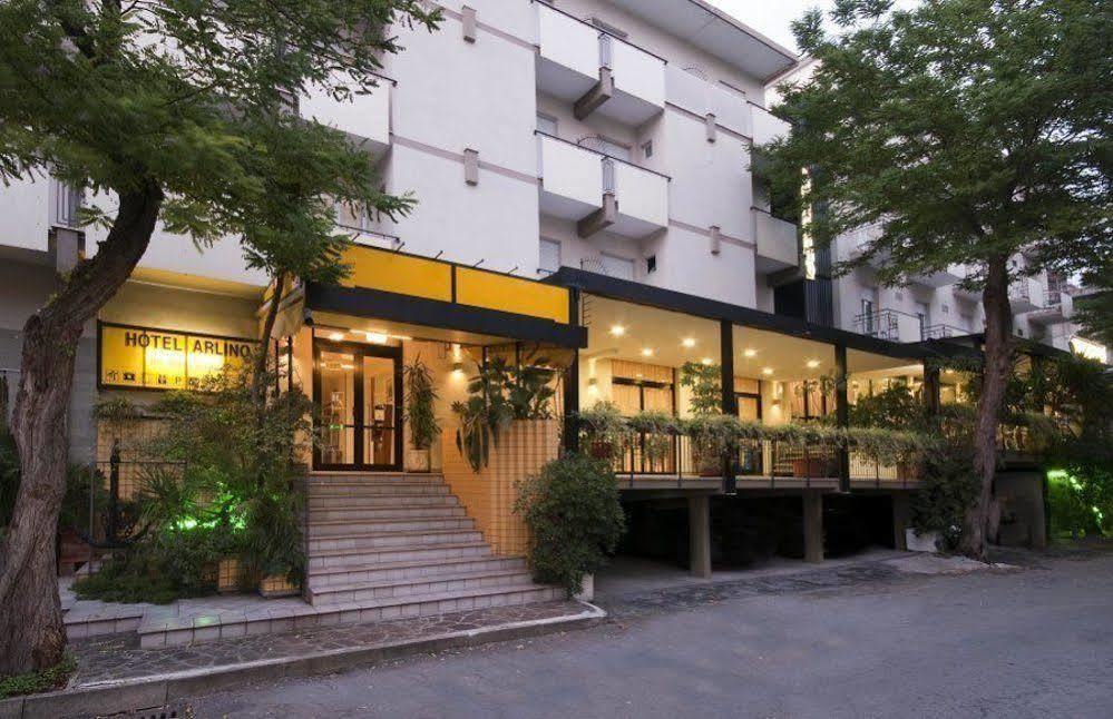 Hotel Arlino Rimini Kültér fotó