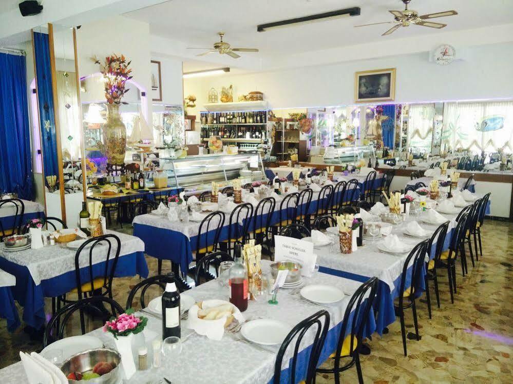 Hotel Arlino Rimini Kültér fotó